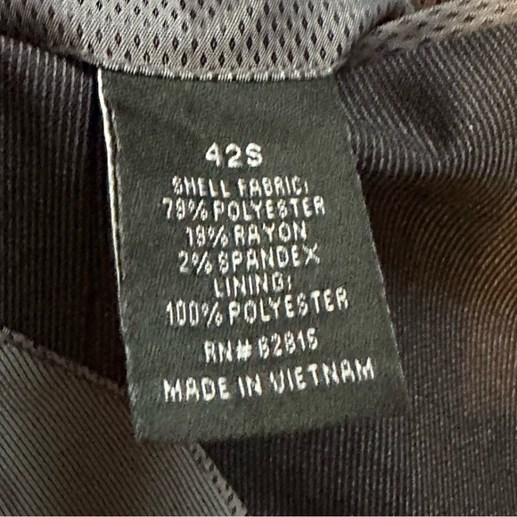 Men’s J.Ferrar Slim fit gray blazer - Picture 4 of 4